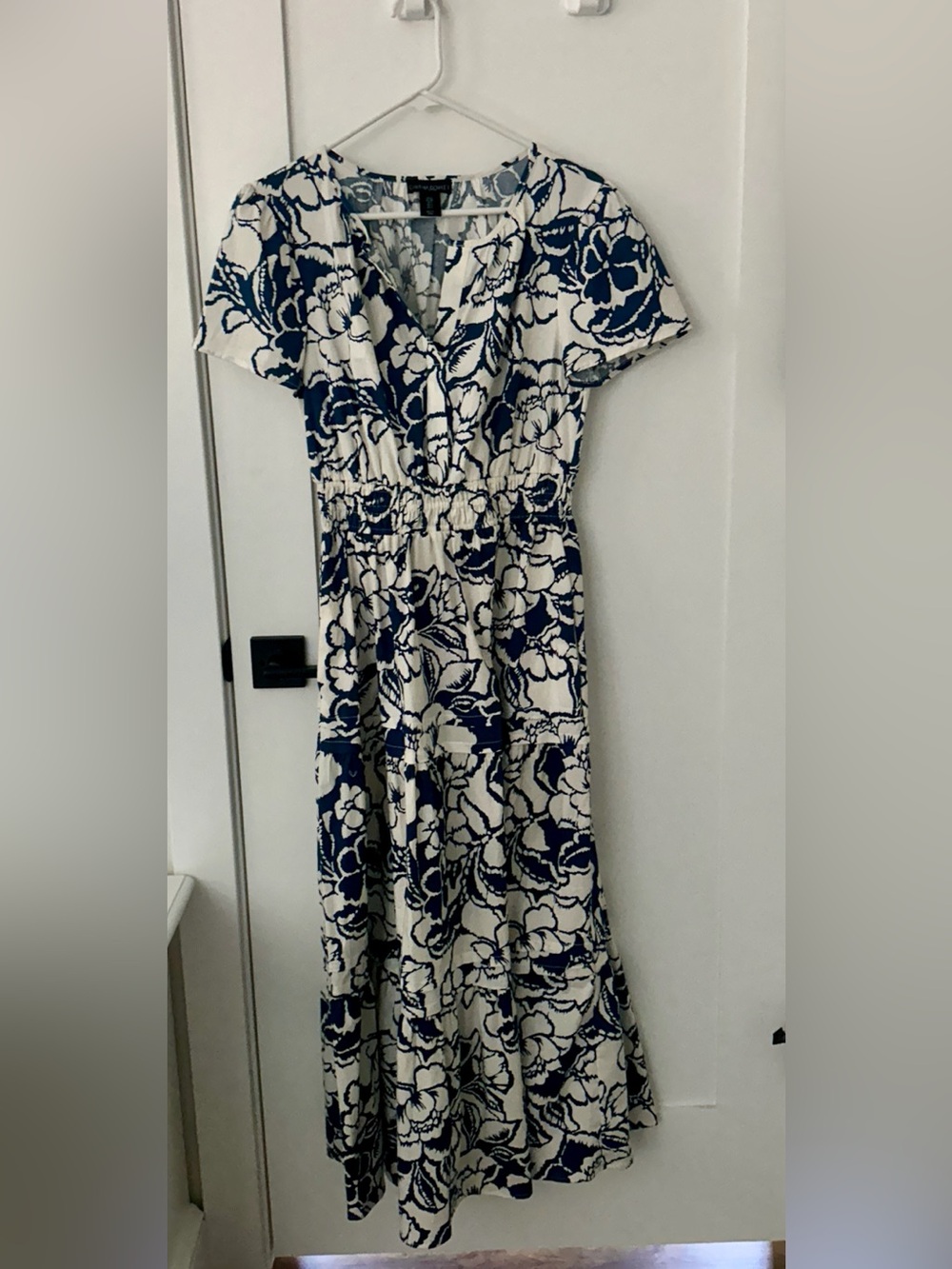 Cynthia Rowley Navy and White Floral V-Neck Maxi Dress